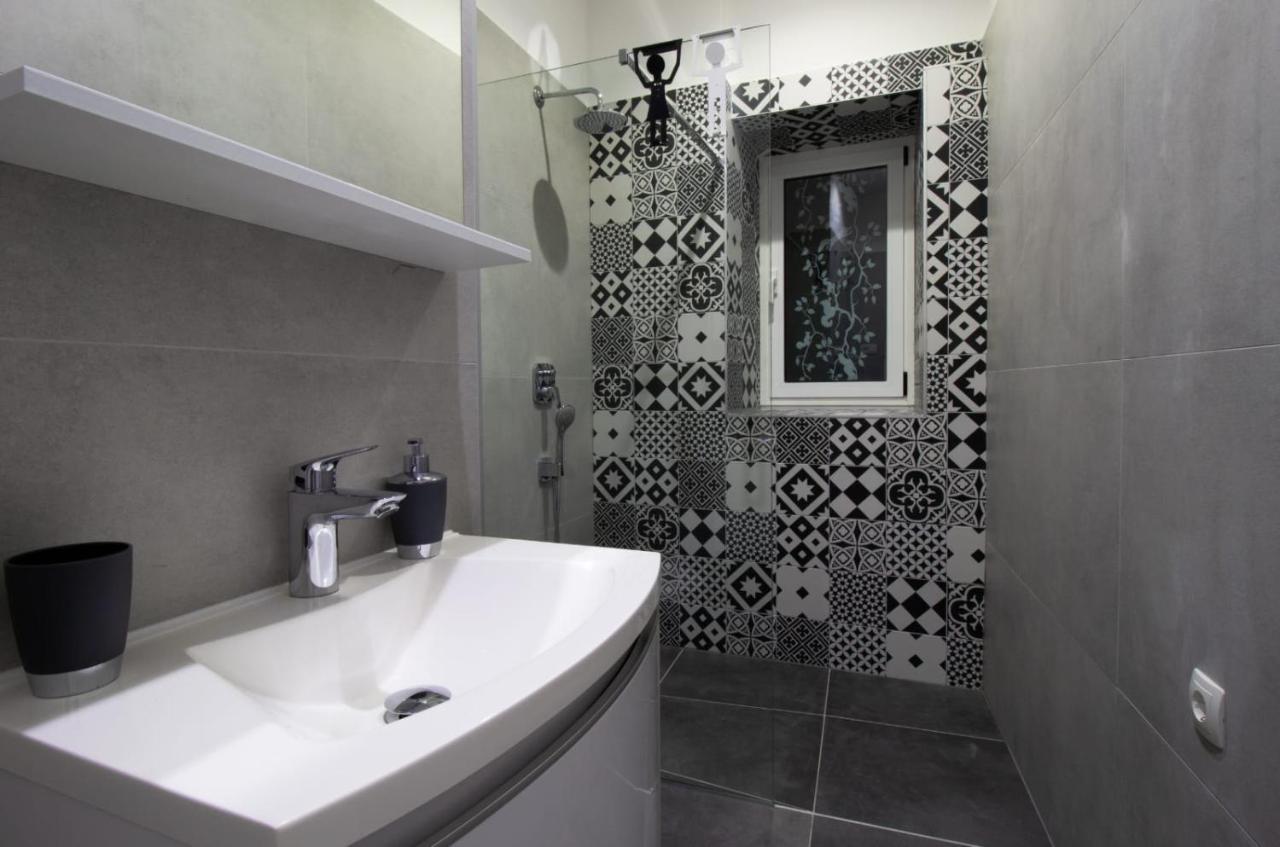 Split Urban Getaway Apartment Ngoại thất bức ảnh
