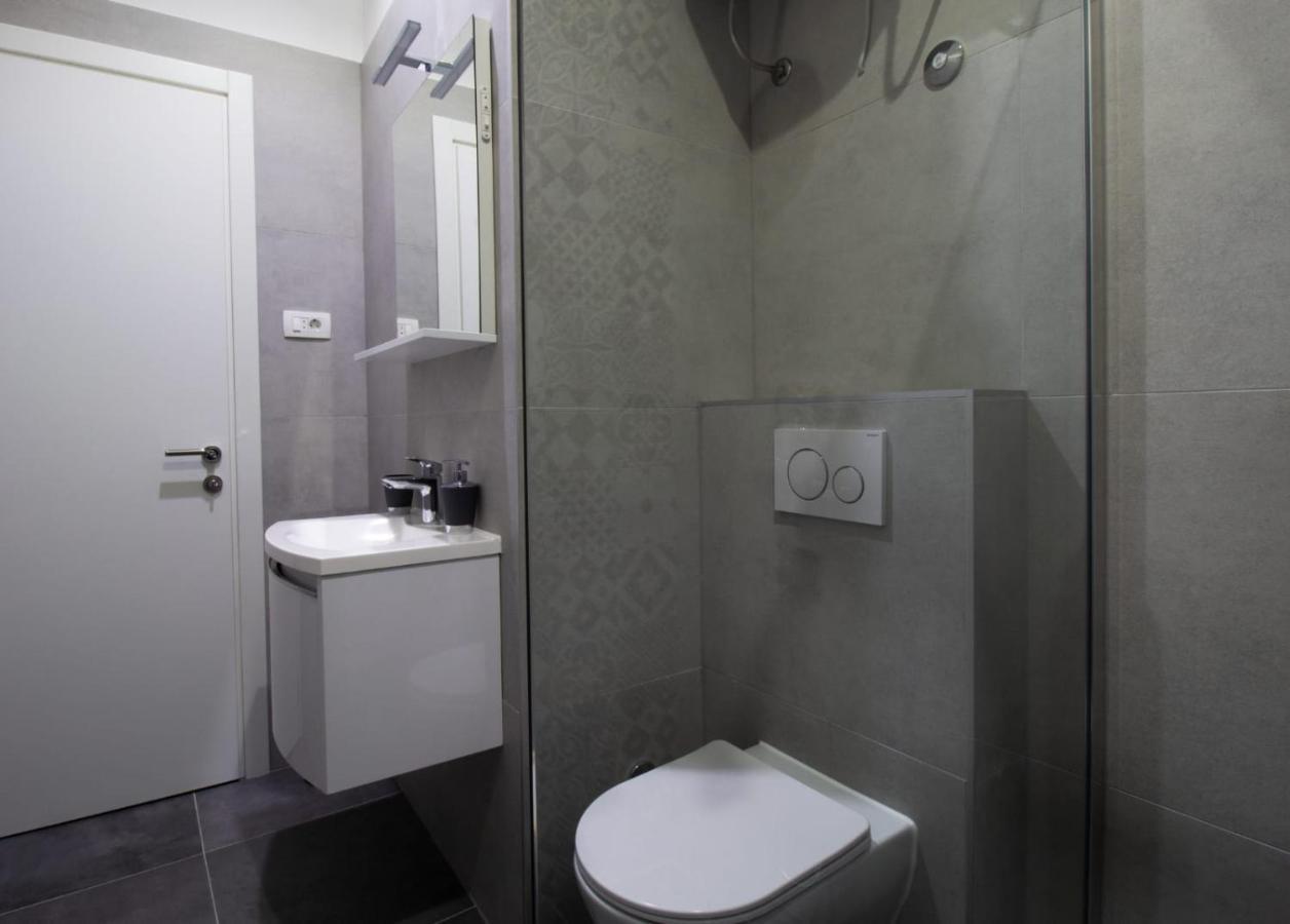 Split Urban Getaway Apartment Ngoại thất bức ảnh