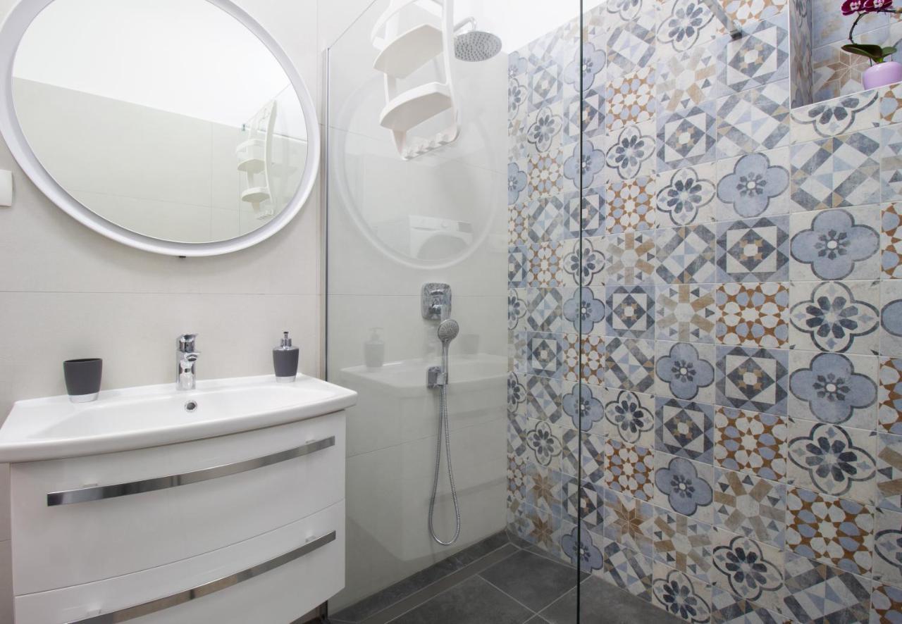 Split Urban Getaway Apartment Ngoại thất bức ảnh