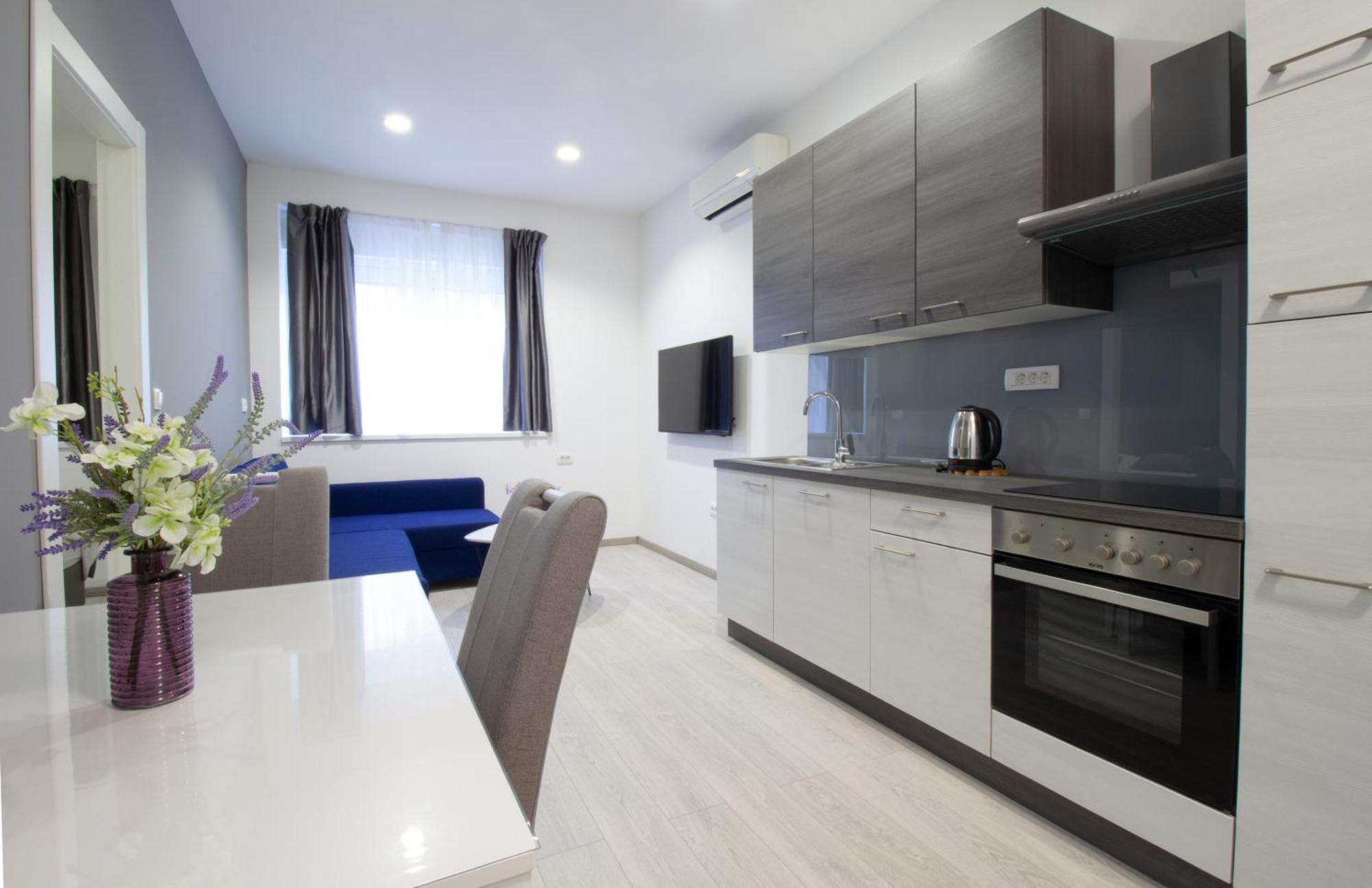 Split Urban Getaway Apartment Ngoại thất bức ảnh
